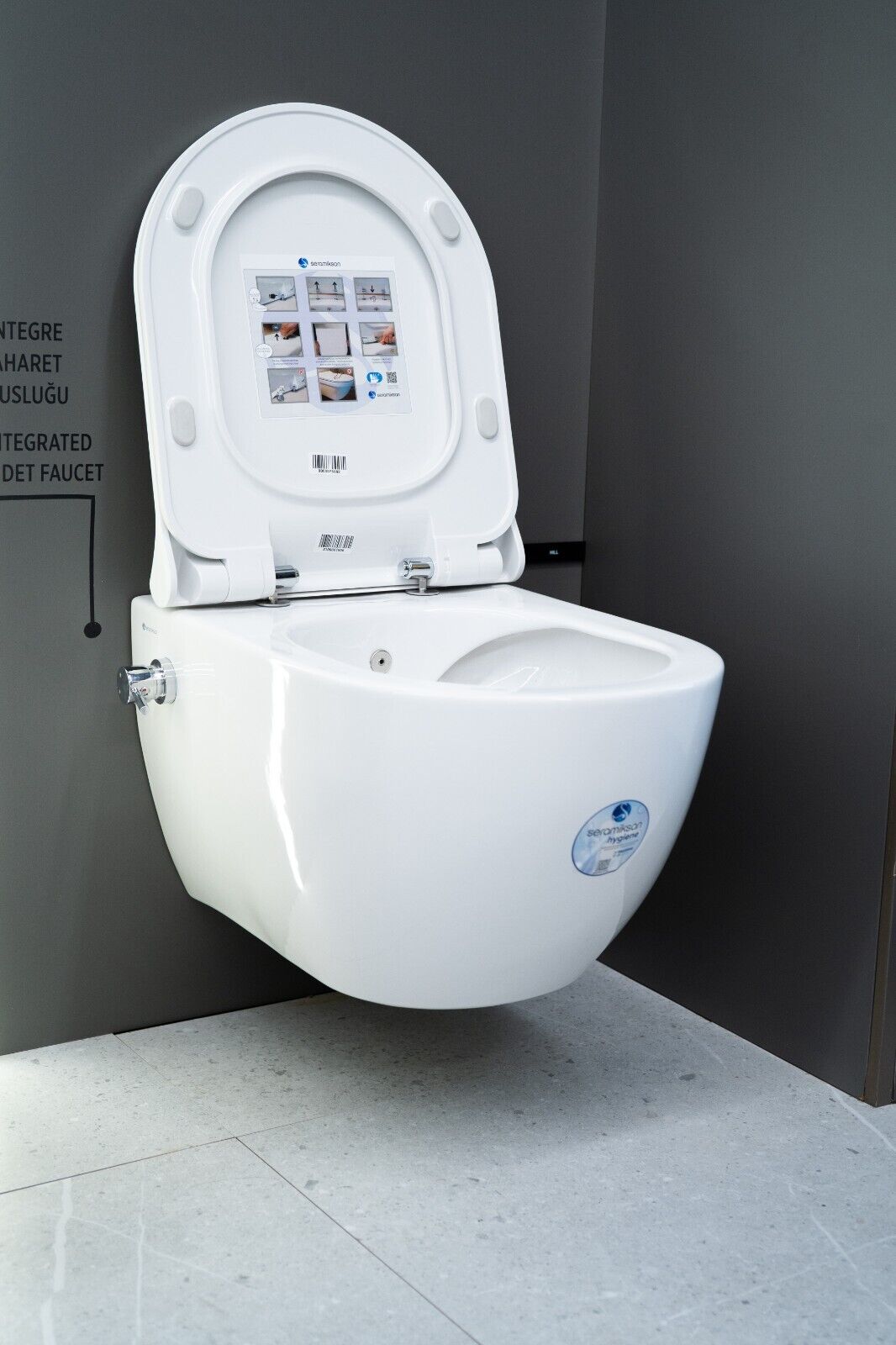 Dusch-WC, Seramiksan Hill, mit Warm- und Kaltwassermischer, Randlos