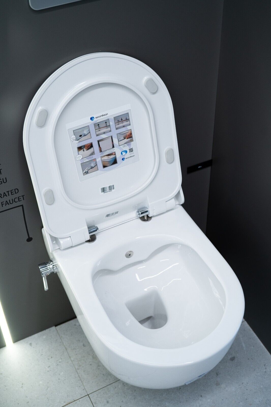 Dusch-WC, Seramiksan Hill, mit Warm- und Kaltwassermischer, Randlos